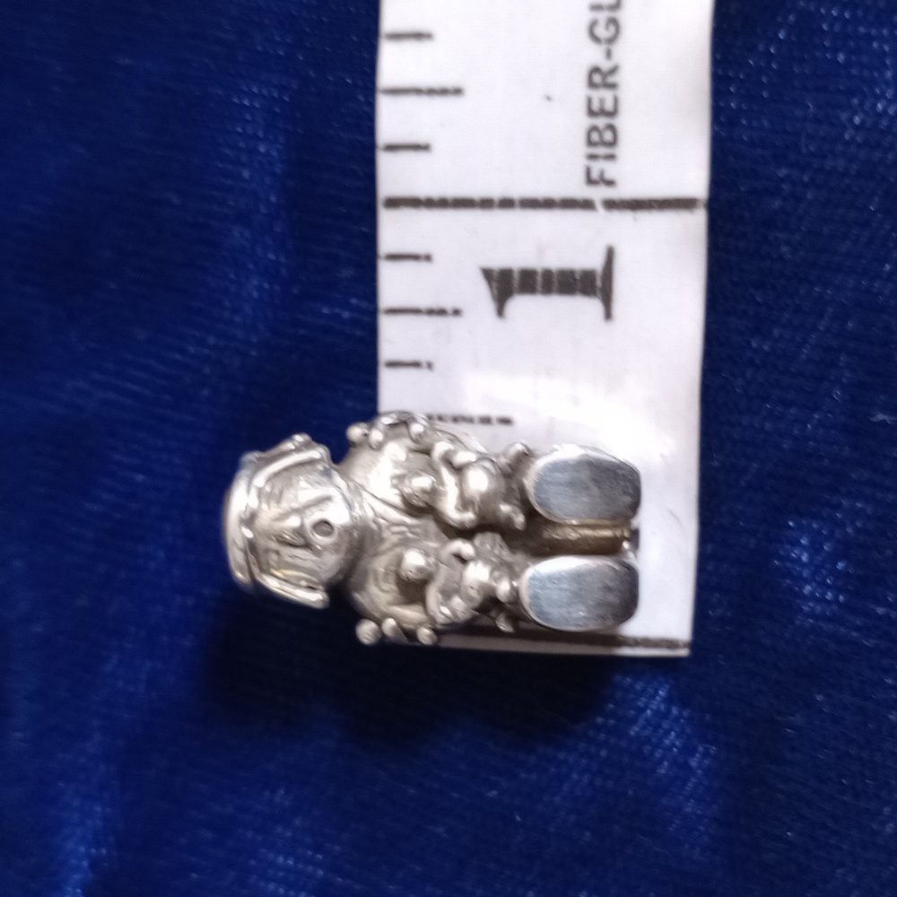 Storyteller Vintage Native American Sterling Silver  Stud Earrings - Picture 5 of 14